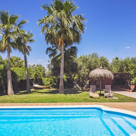 Cubo's El Nogal بيت للعطل *